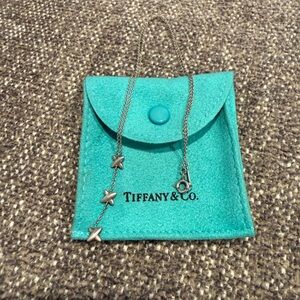 Tiffany & Co. Three kiss necklace